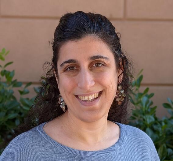 Headshot of Daniela Weiner
