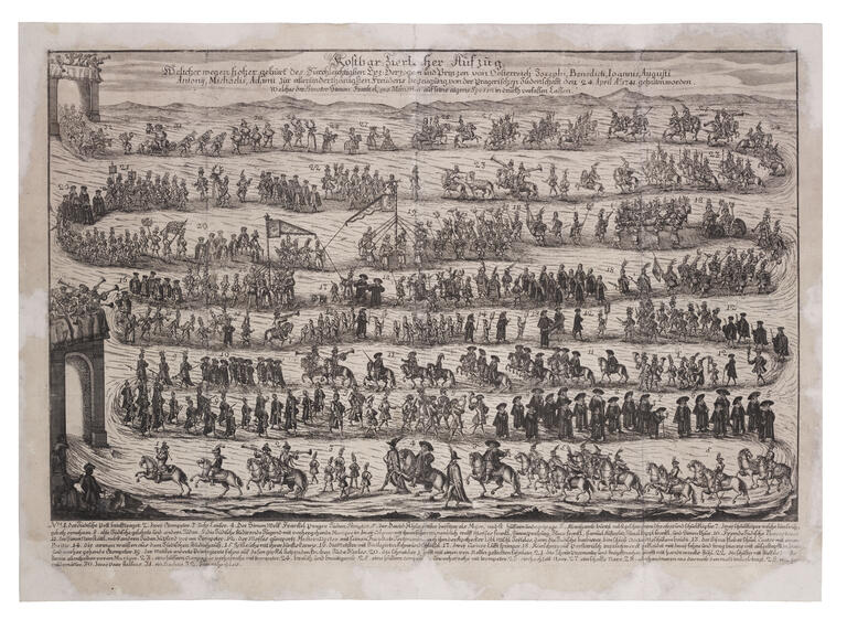 Print of long procession of people on horses and on foot carrying banners and trumpets, from one archway down and across the page to another archway, with German heading and text below. 